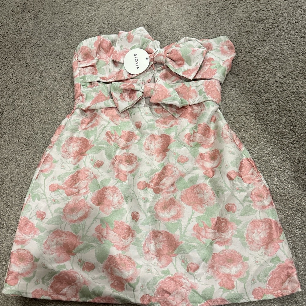 Stellah Floral Strapless Mini Dress in Pink and Green